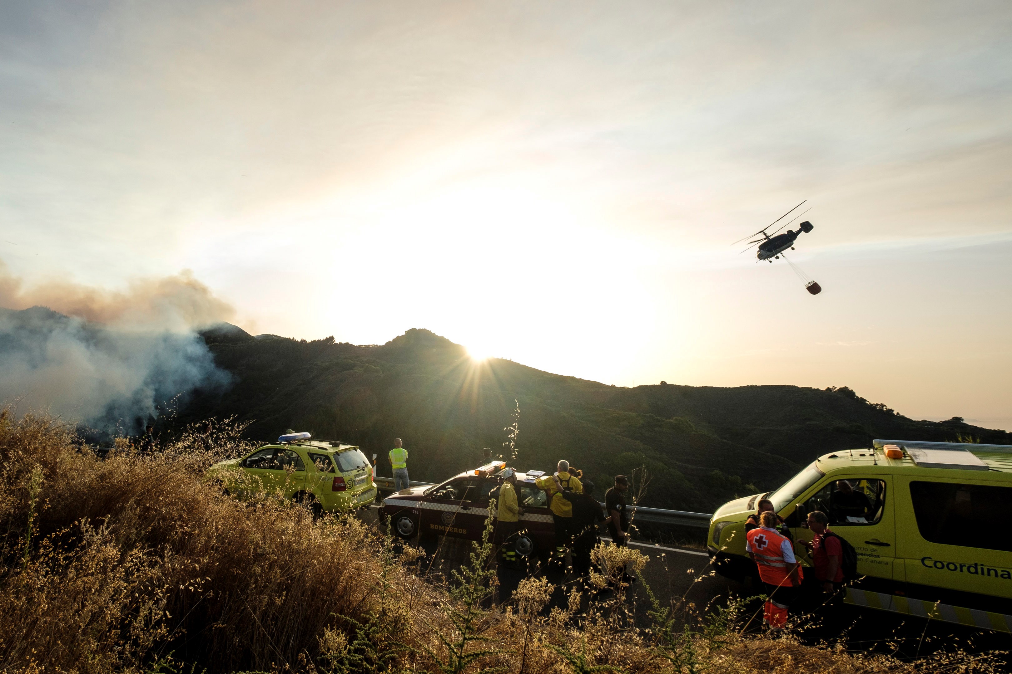 Peste 2.000 de persoane au fost evacuate, după ce un nou incendiu de pădure a izbucnit pe insula Gran Canaria. Pompierii abia localizaseră un focar, în urmă cu 5 zile
