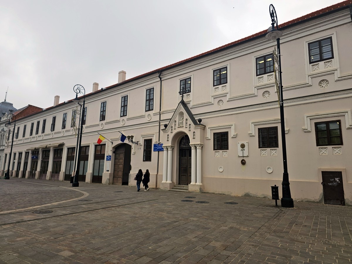 Descoperă Băile Felix și Oradea: două bijuterii ale turismului din vestul României, aproape una de alta. Se îmbină relaxarea termală cu eleganța urbană