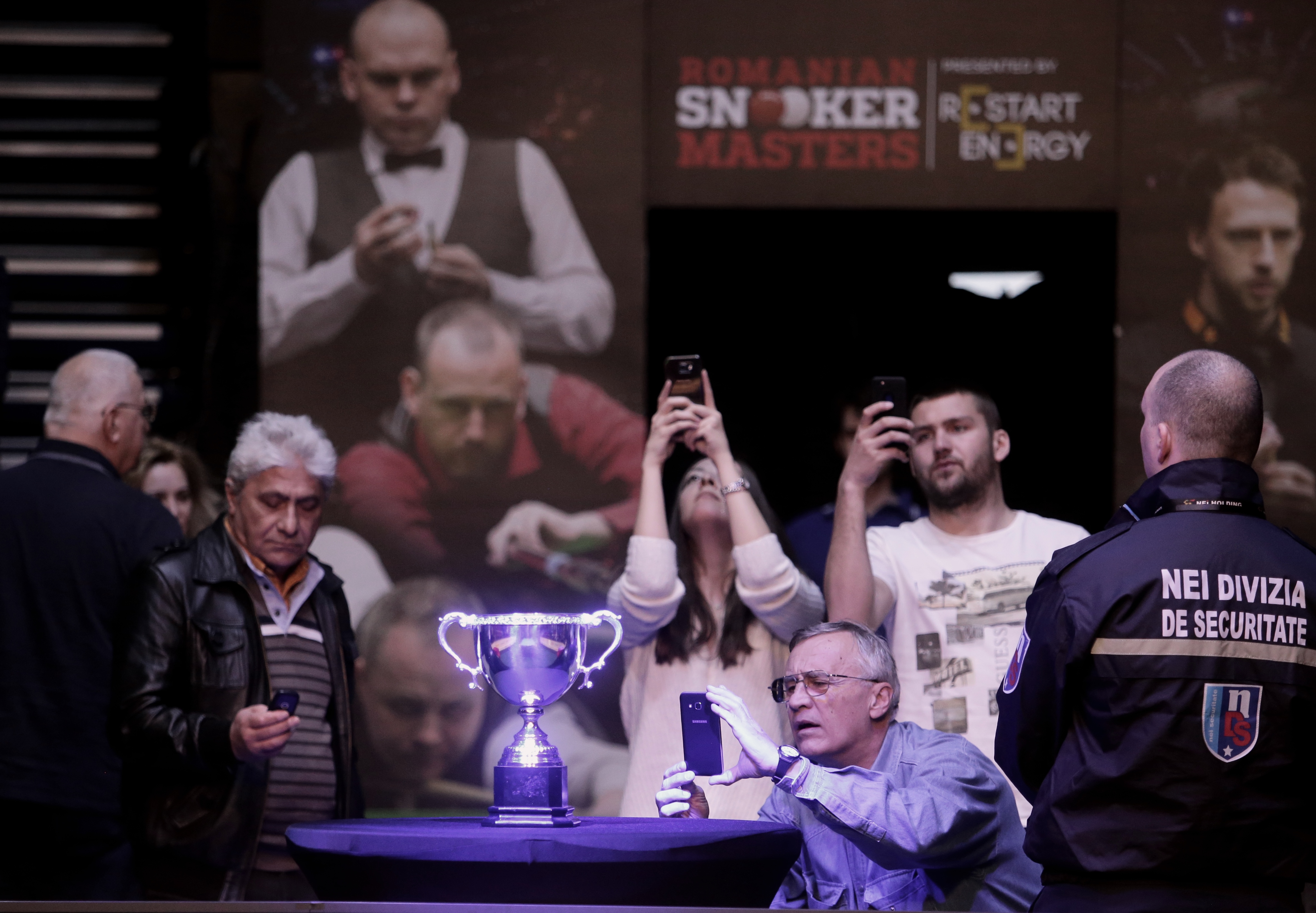 Cele mai bune imagini de la victoria lui Ryan Day în finala cu Stuart Bingham, de la Romania Snooker Masters 2018 / FOTO