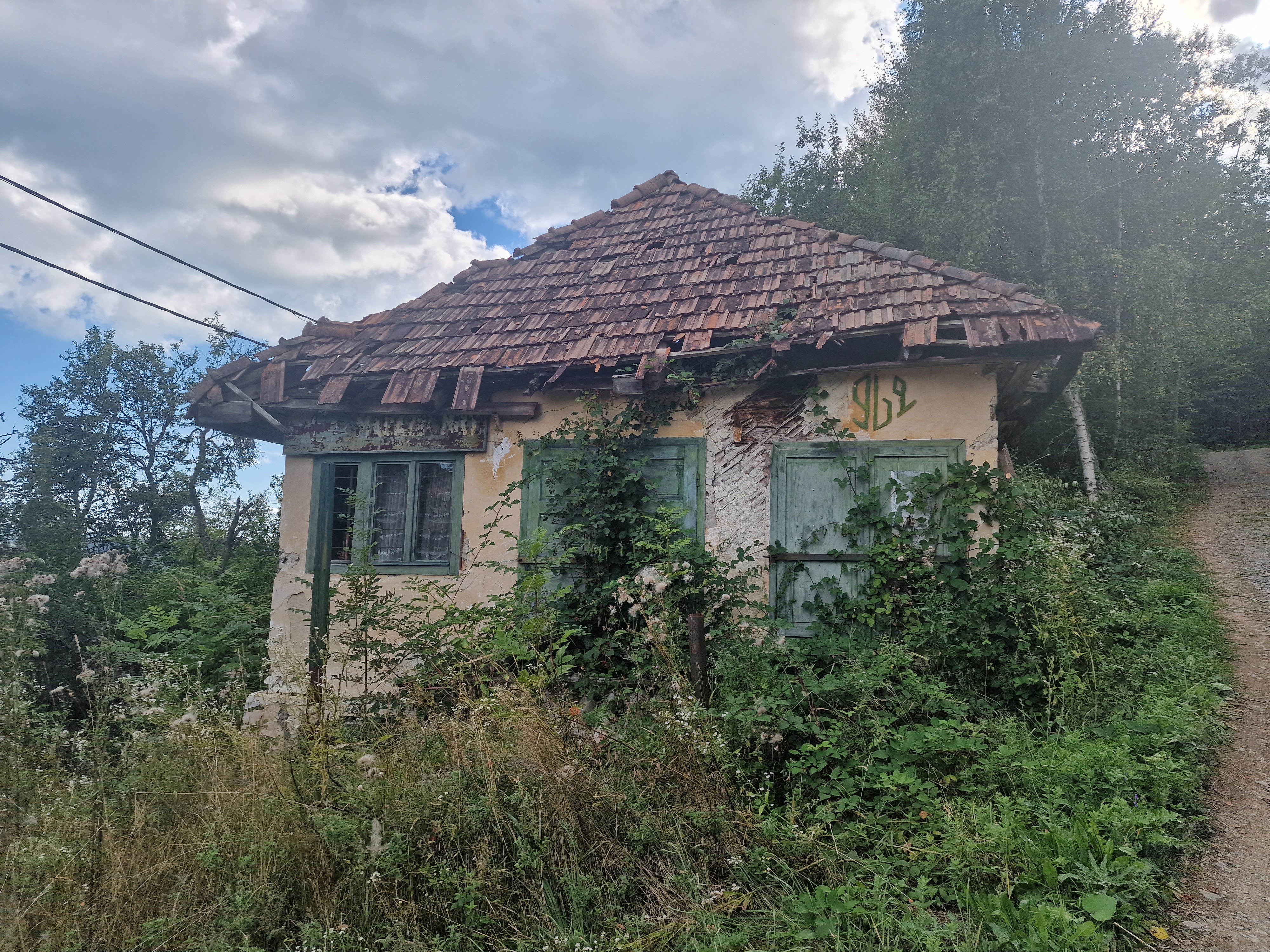 „Cei rămași”. Viața ultimilor muntăreni din Munții Apuseni. Cum arată școala din junglă