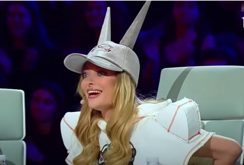 Bia Khalifa, complet goală pe scena de la „iUmor”: „Eu sunt Eva modernă și uite așa îmi încep păcatele”. Reacția juraților