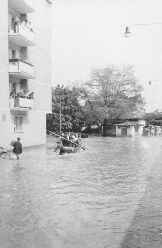 Inundațiile catastrofale din mai 1970. A plouat în Transilvania cât să acopere toată România cu un strat de opt centimetri de apă