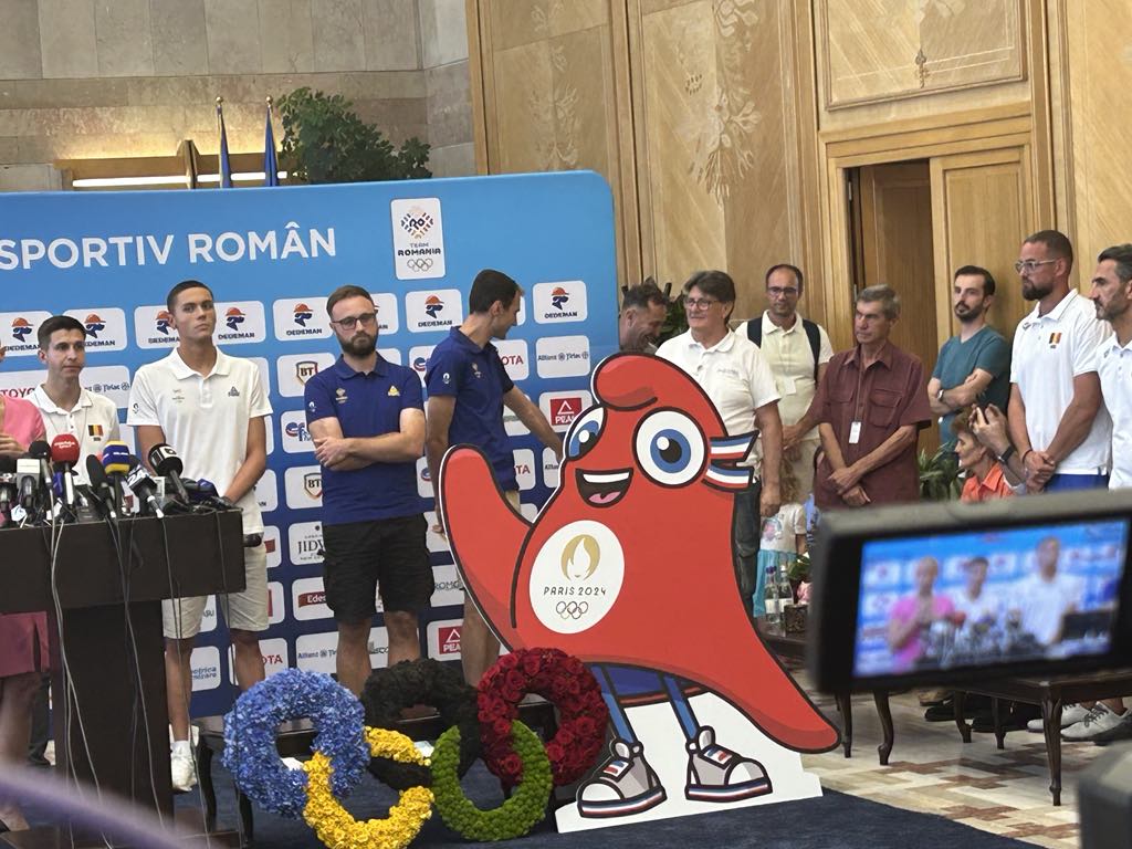 David Popovici, după ce a revenit de la Paris: „Este nevoie de bani investiți în sport, bani investiți cu cap la noi în țară”