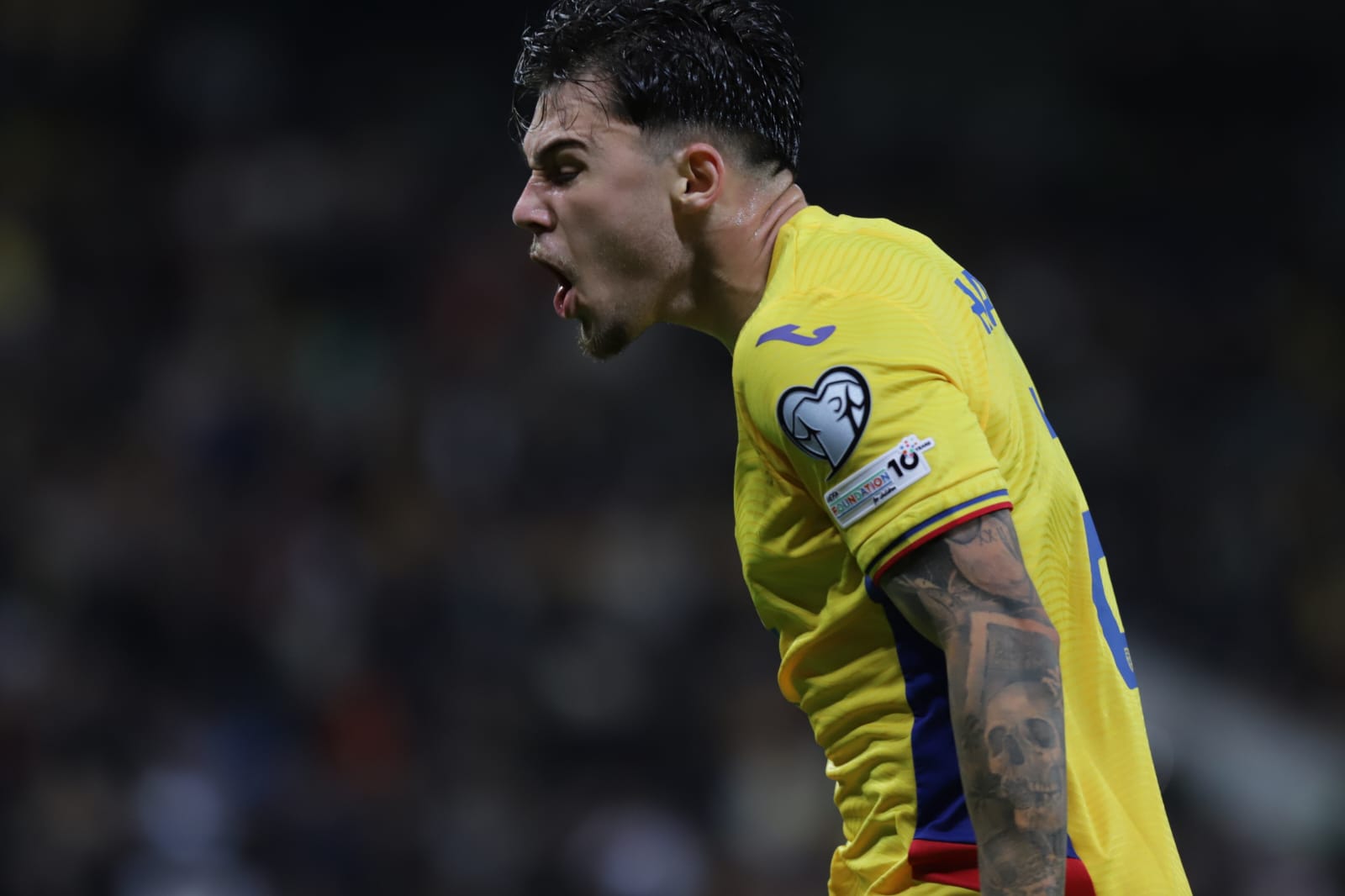 Cine e Teodor Ilincăi, tenorul care a cântat imnul „Deșteaptă-te, române!” înaintea meciului cu Austria, câștigat de România cu 1-0 și transmis de Antena 1
