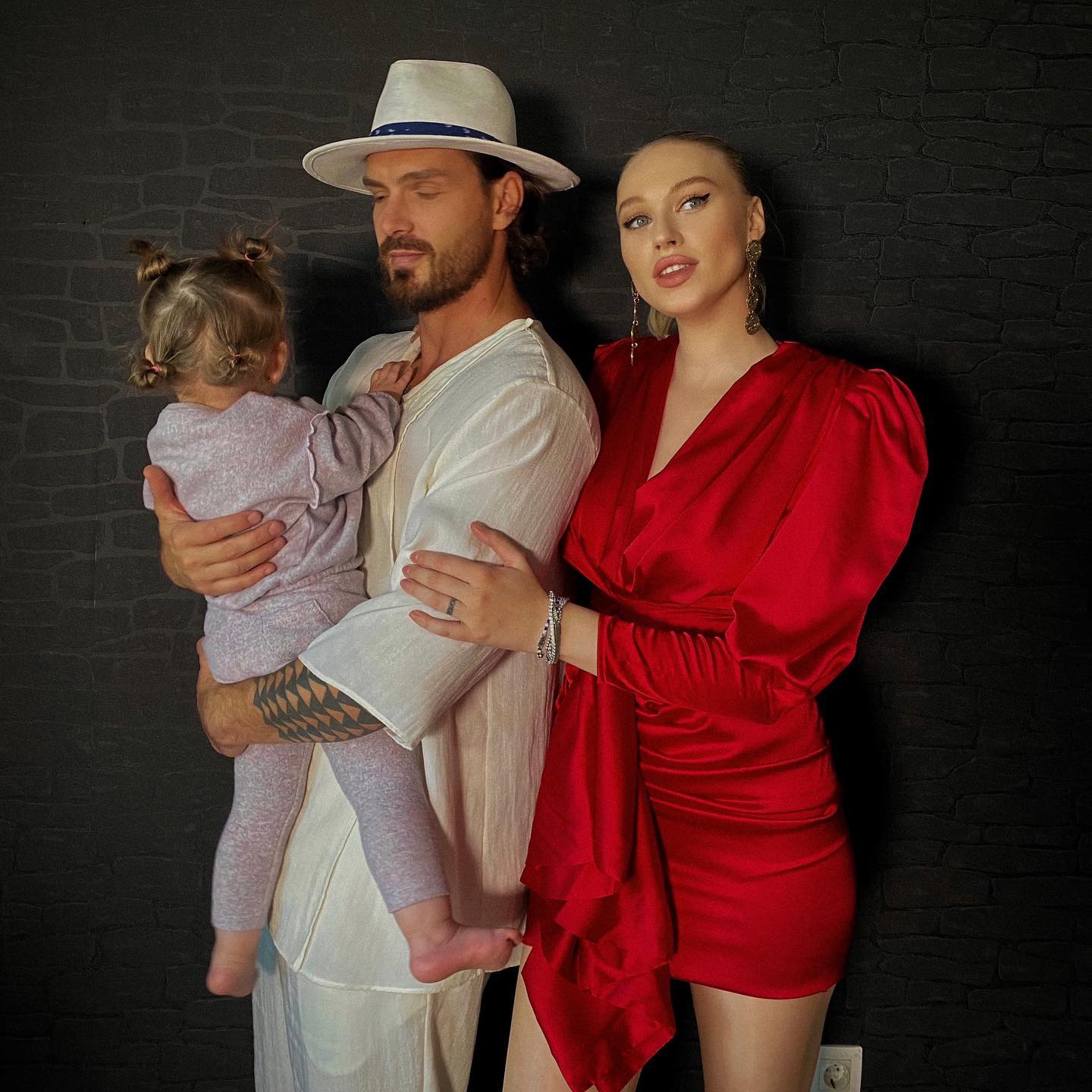 Cum au fost surprinși Gina Chirilă și Bogdan Vlădău după ce au divorțat. Au mers împreună acasă