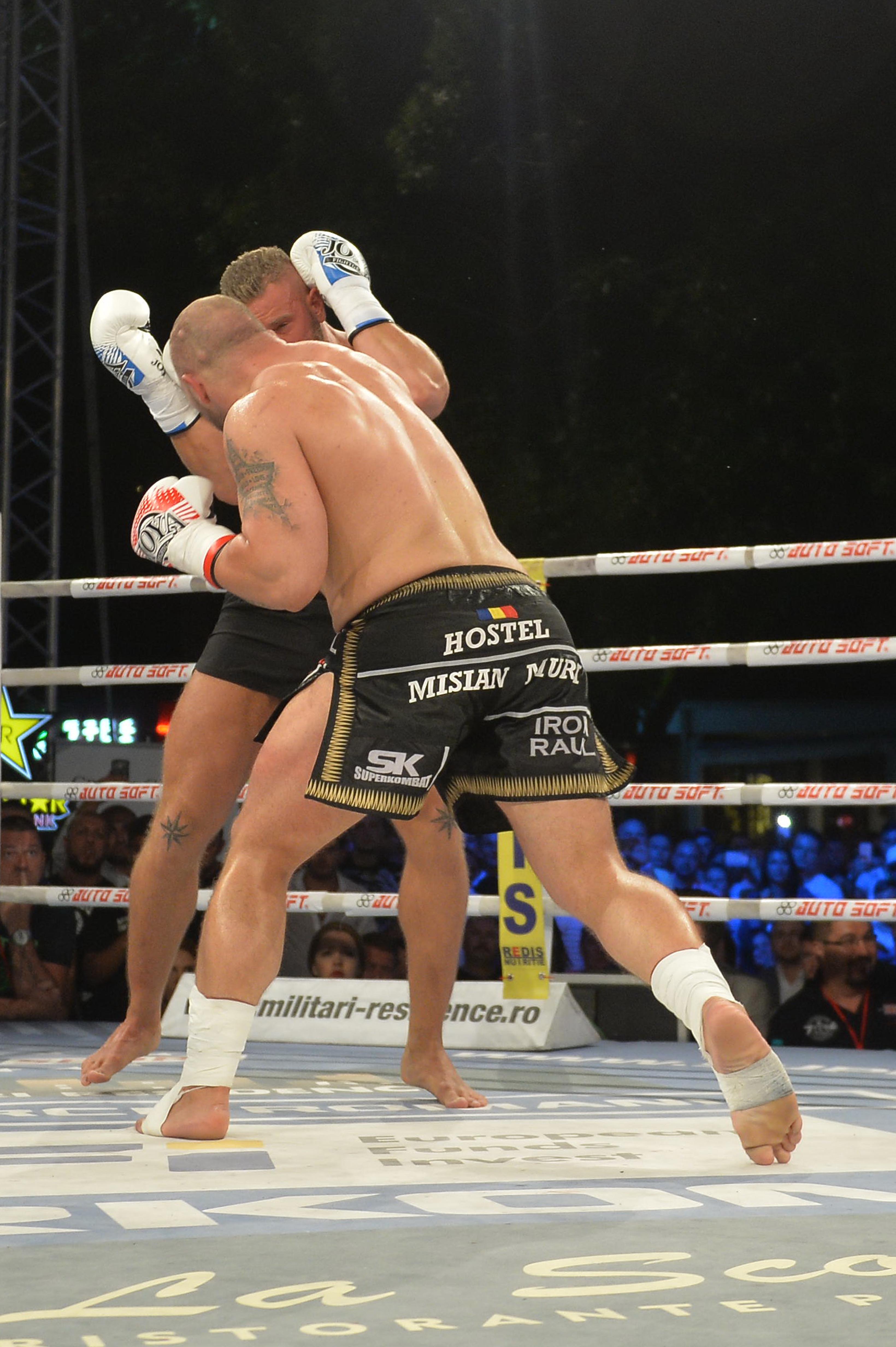 Andrei Stoica îşi păstrează centura de campion mondial / GALERIE FOTO&VIDEO