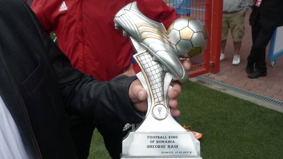 Polonezii l-au premiat pe Gică Hagi, iar Ianis Hagi le-a dat gol / GALERIE FOTO&VIDEO