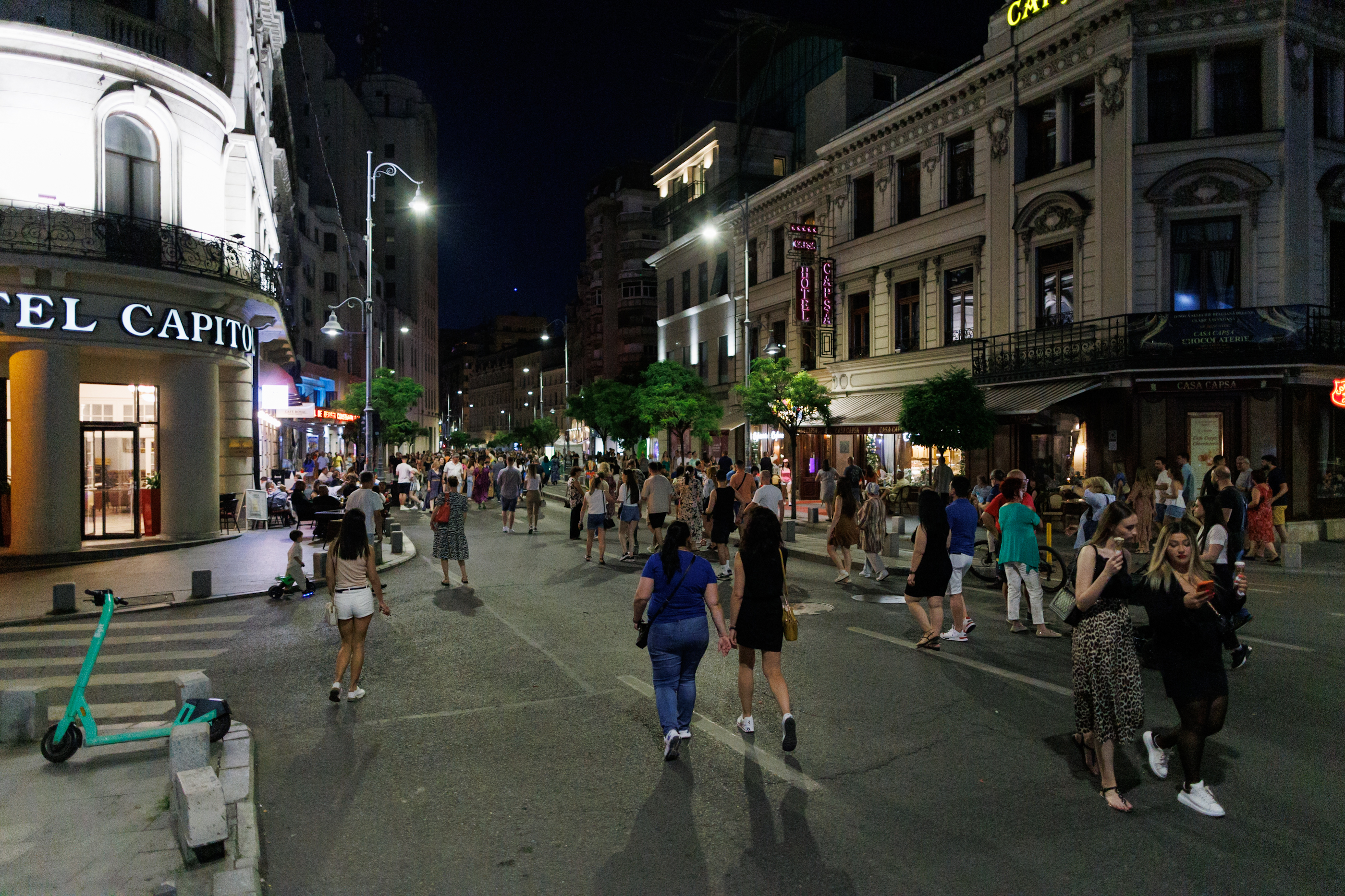 FOTOREPORTAJ. „B-Fit in the Street” în 50 de imagini. 200 de artişti din Spania, Franţa și Italia au făcut spectacol pe străzile din București