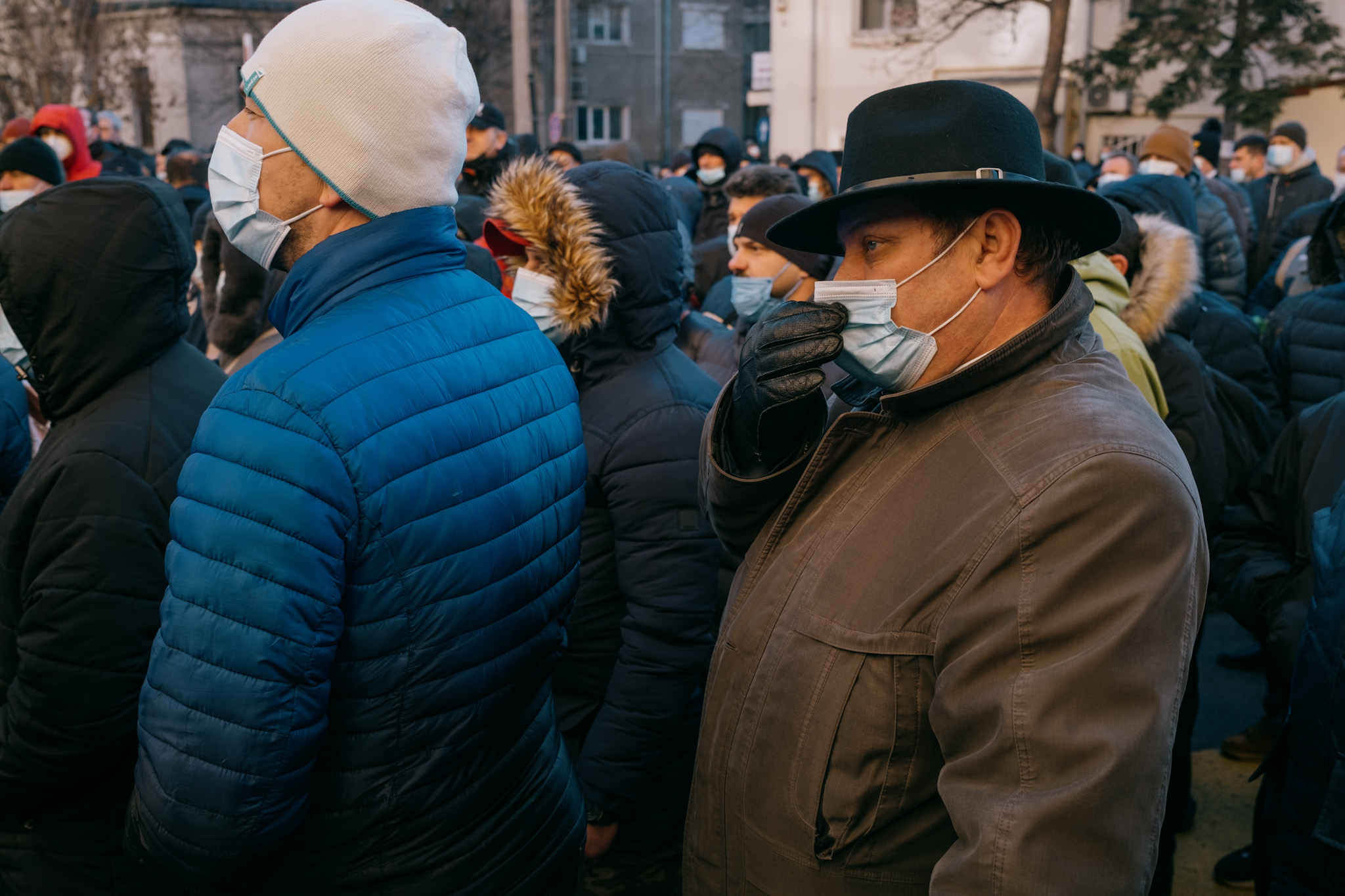 Protest al angajaților STB față de condițiile de muncă. „Autobuzele au aceleași anvelope de ani”