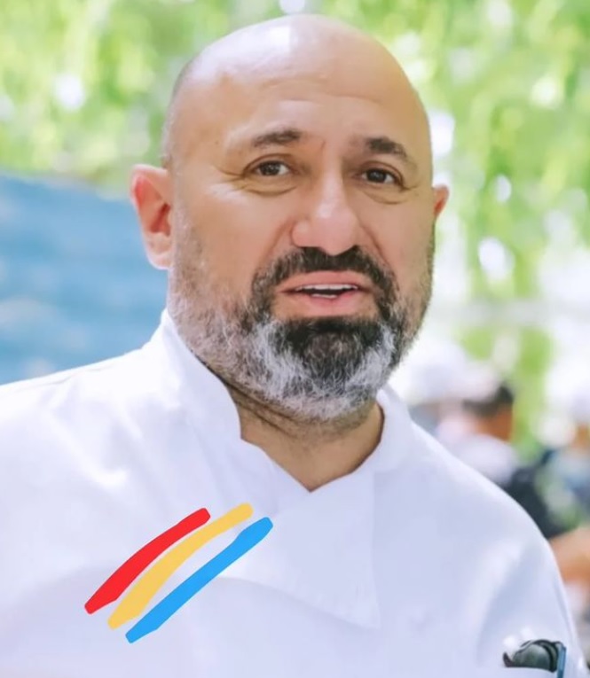 Cătălin Scărlătescu a răbufnit după ce o producătoare de la „Chefi la cuțite” i-a adresat un mesaj dur: „Ei se cred Dumnezei și noi suntem niște sclăveți”