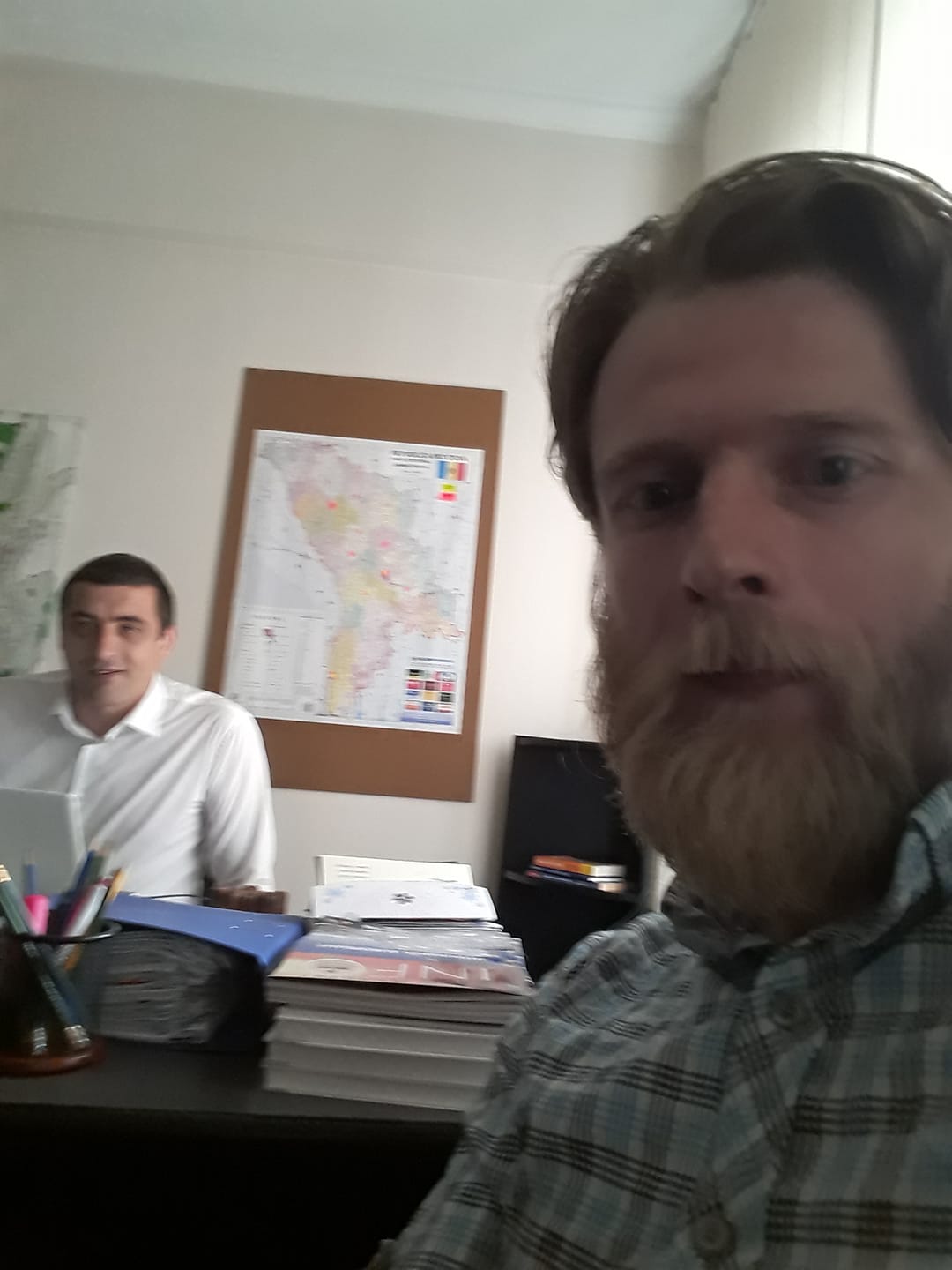 Membrul AUR prins în Parlament cu un plic de canabis și-a dat demisia din toate funcțiile