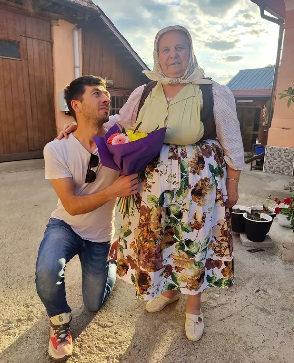 Mircea Bravo s-a căsătorit. Prietenii lui au glumit pe internet: „Prima nuntă la care o să fie furată bunica, nu mireasa”