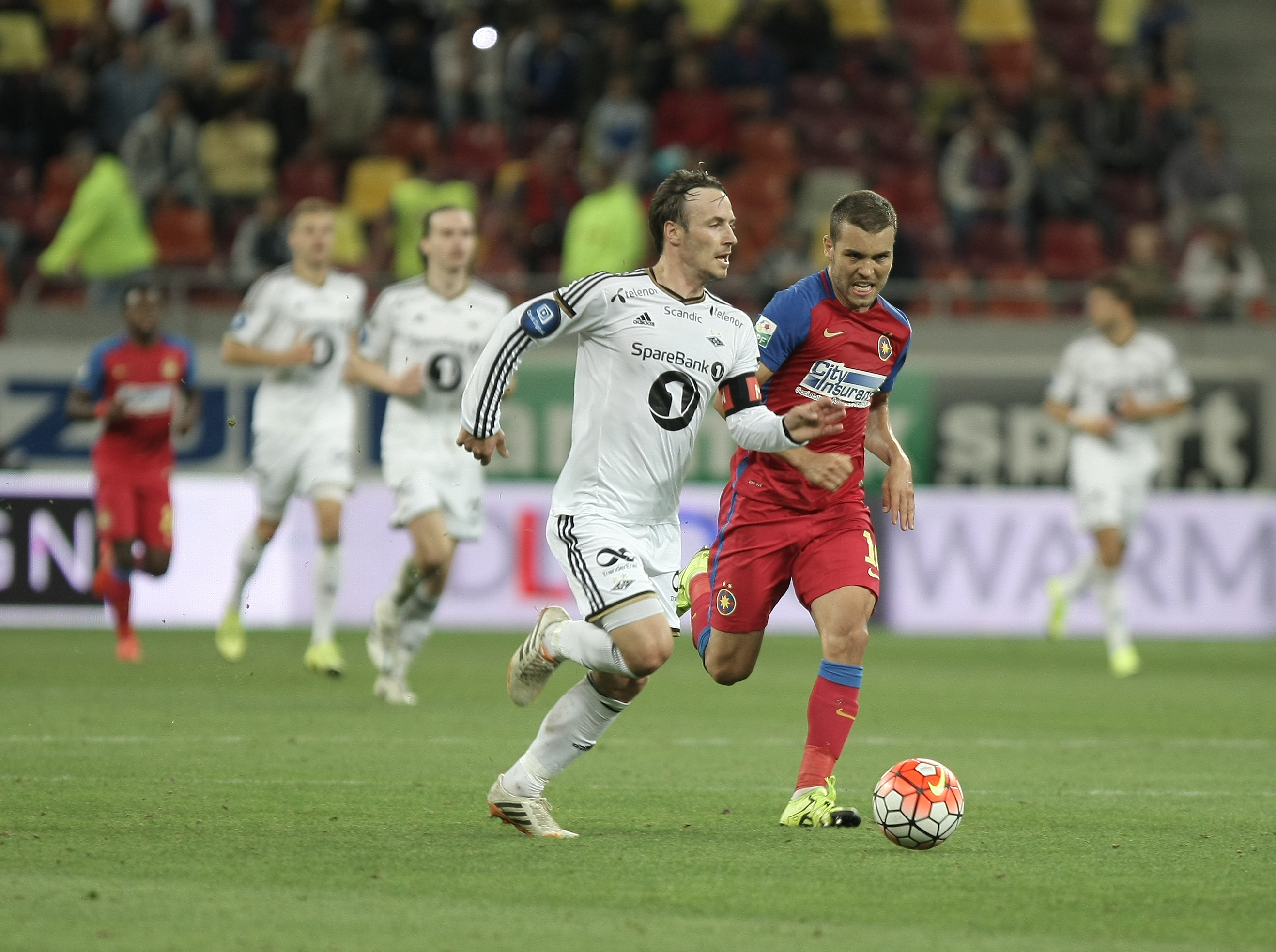 STEAUA - ROSENBORG 0-3. Liga Europa, play-off, manșa tur. Lecție de eficacitate cu o Steaua CĂZĂTOARE: Mikkelsen, Helland și Jensen au marcat, în timp ce Papp, Muniru, Tade și Chipciu, care a lovit bara, au irosit ocazii mari și foarte mari. Fanii i-au cerut demisia lui Mirel Rădoi! VIDEO