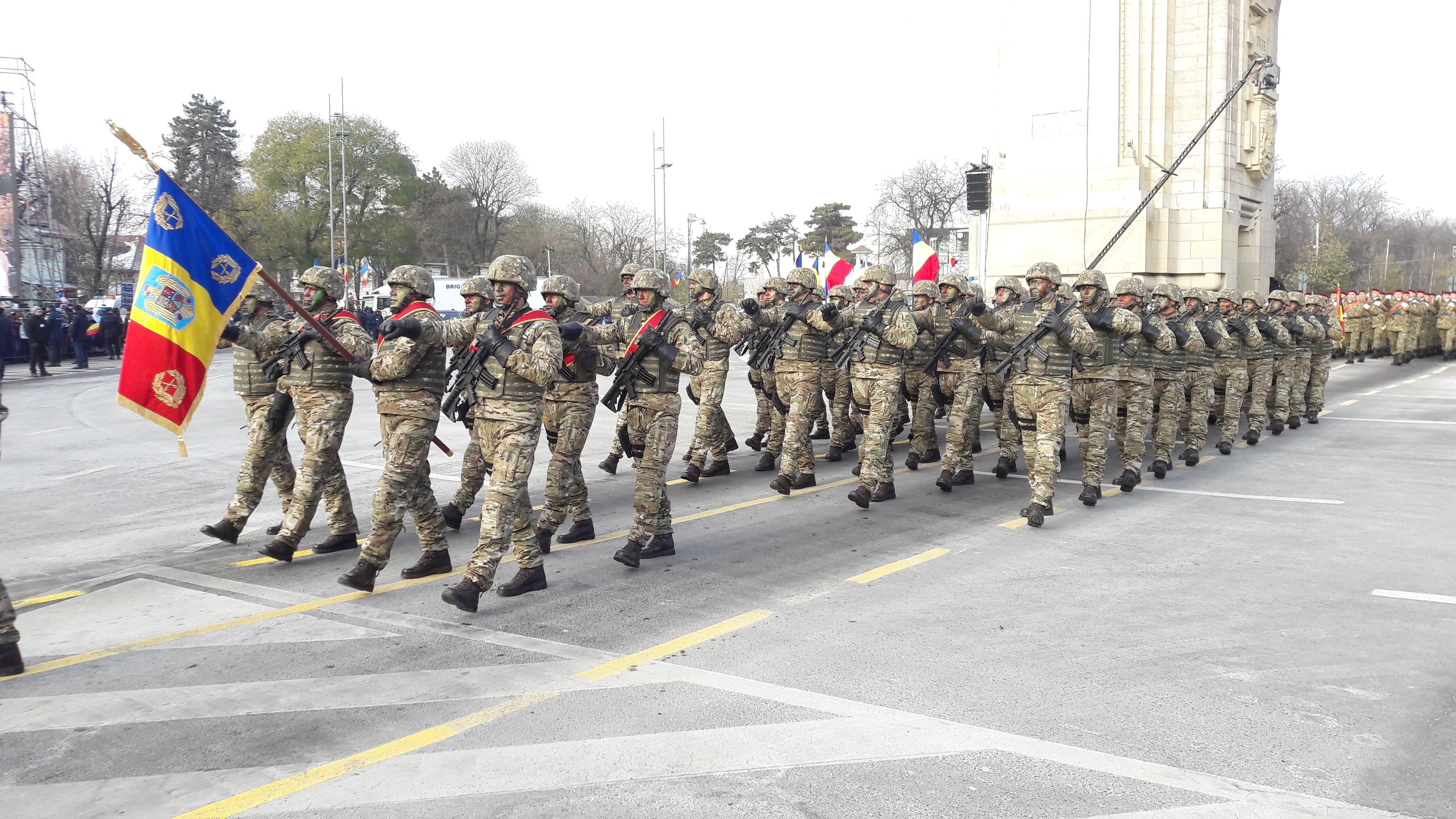 FOTO&VIDEO| La mulți ani, România! Parada militară de 1 Decembrie de la București s-a încheiat