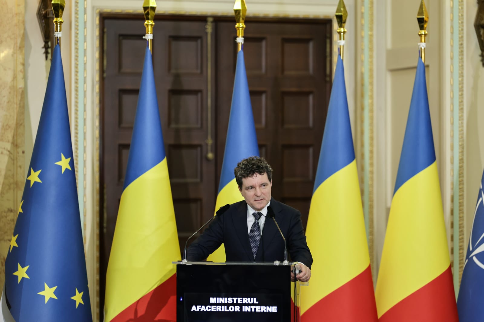 Mesajul transmis de Nicuşor Dan la aniversarea MAI despre violenţa la adresa femeilor și despre consumul de droguri
