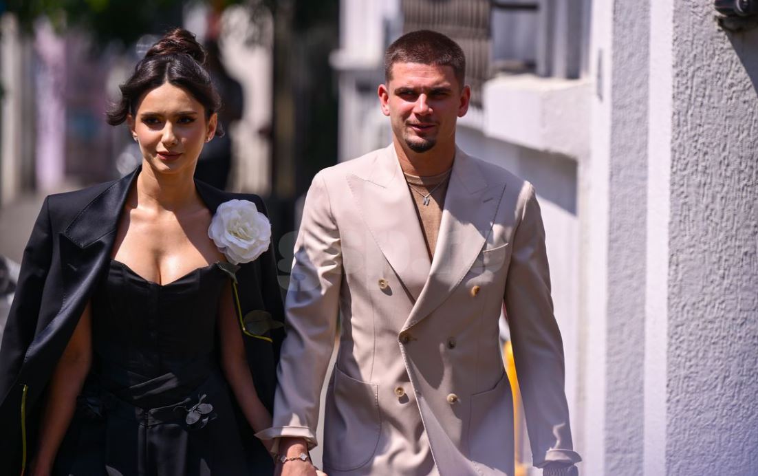Imagini de la nunta lui Ianis Hagi. Elena poartă o rochie de mireasă spectaculoasă