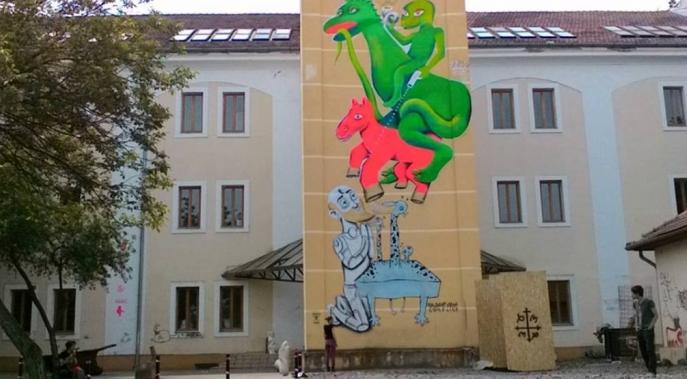 Un bistrițean şi-a transformat în job pasiunea pentru graffiti! GALERIE FOTO