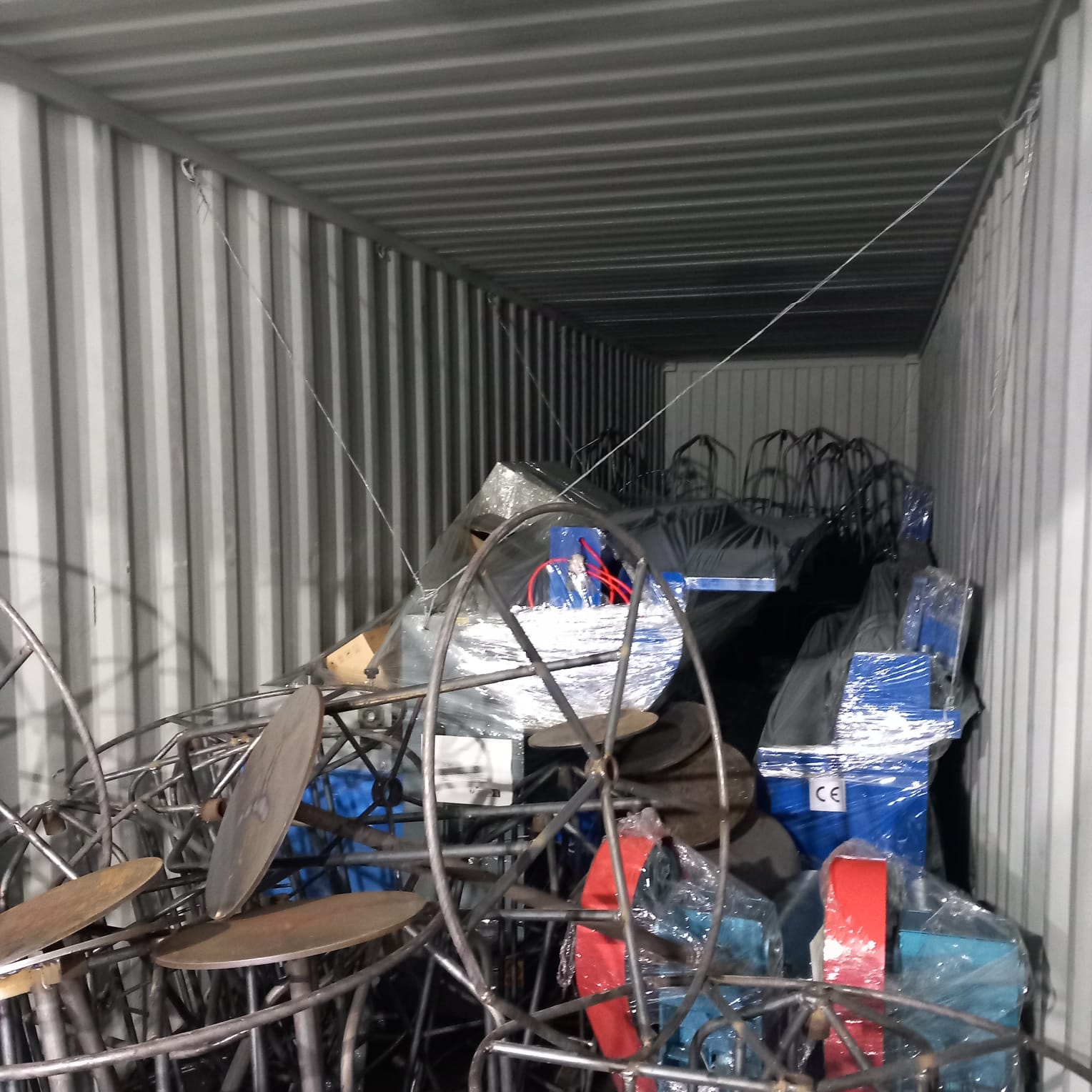 ANPC a intrat și în Portul Constanța. Zeci de containere, sigilate pentru nereguli. Piedone: „Odată ce am intrat în Schengen, TIR-urile nu mai sunt verificate”