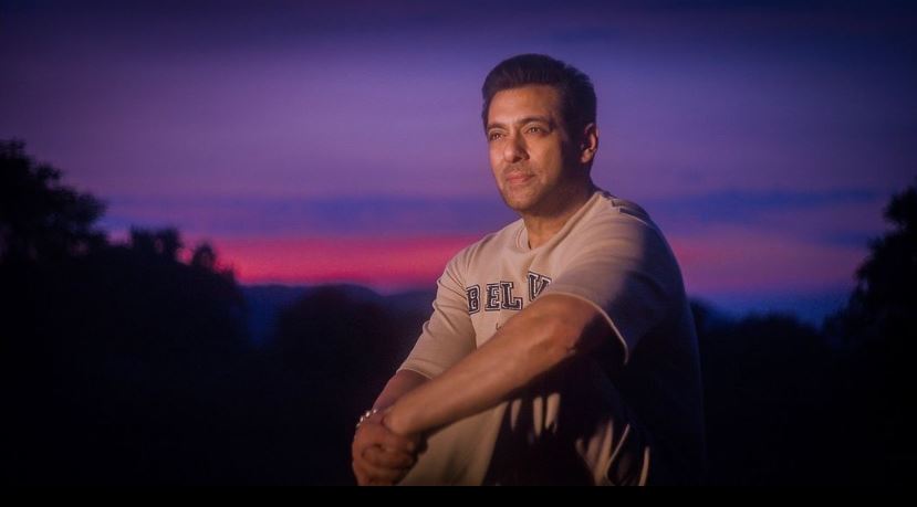 Imagini cu apartamentul în care locuiește Salman Khan. Iubitul Iuliei Vântur trăiește într-o casă modestă