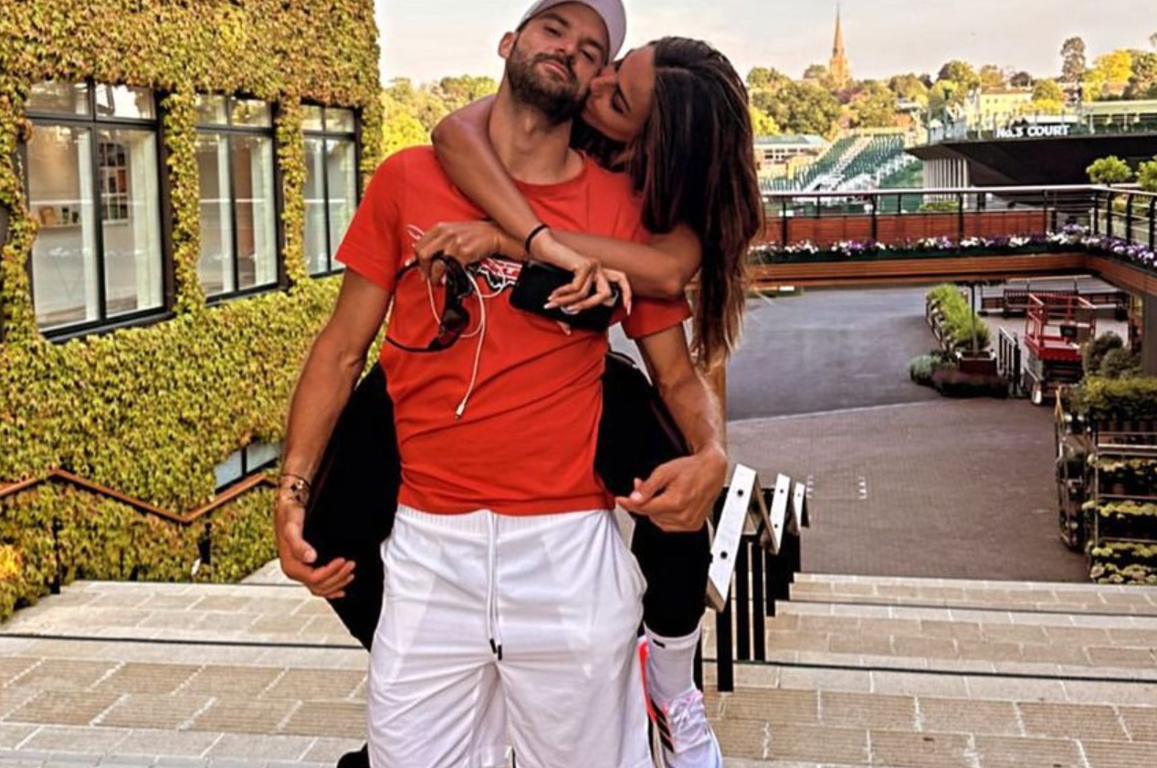Sărut pasional între Mădălina Ghenea și Grigor Dimitrov, în public. Românca și-a consolat iubitul, care a pierdut un meci important