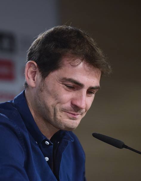 Legendarul portar Iker Casillas a plâns ca un copil la despărțirea de Real Madrid. ^"Nu vă voi uita niciodată. Hai, Madrid!" / GALERIE FOTO & VIDEO