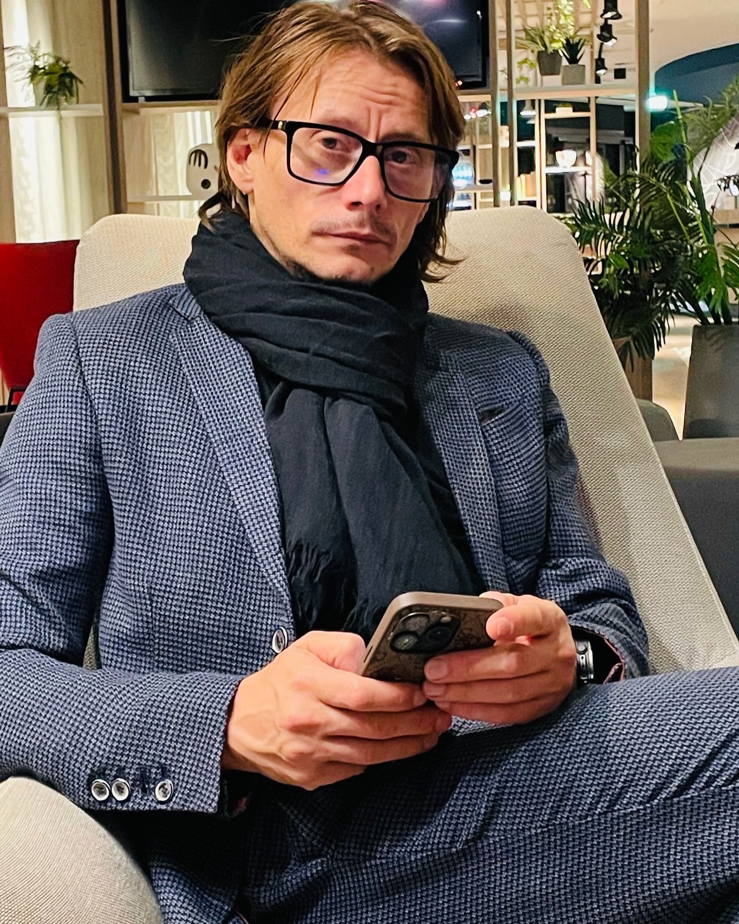 Marius Manole, striptease în fața a 500 de oameni. Actorul a făcut anunțul în urmă cu puțin timp. „Nu, nu glumesc”