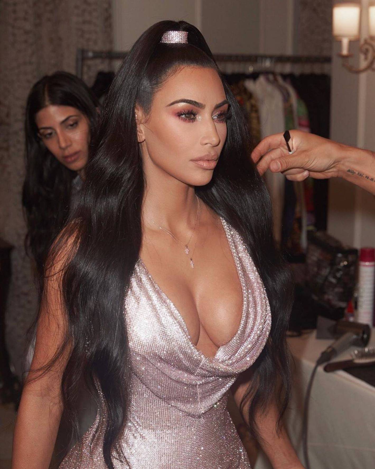 Cât plătește Kim Kardashian pentru dădacele copiilor. Scoate bani grei din buzunar în fiecare lună