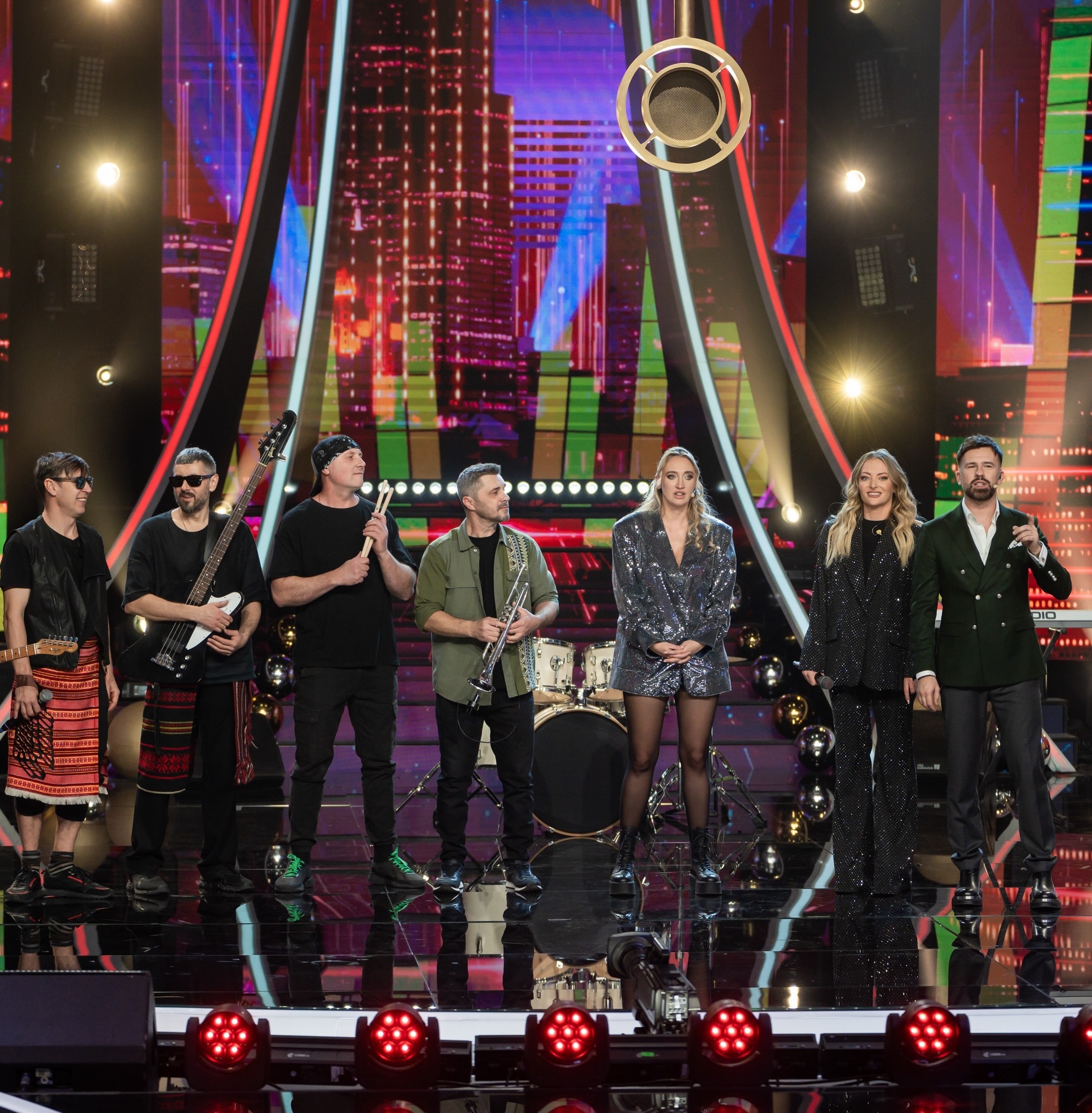 Ce artiști vor urca pe scena de la Antena 1 de Revelionul cel neBUN! Duelul Starurilor. Două nume care au scris istorie în muzica românească vor fi prezente