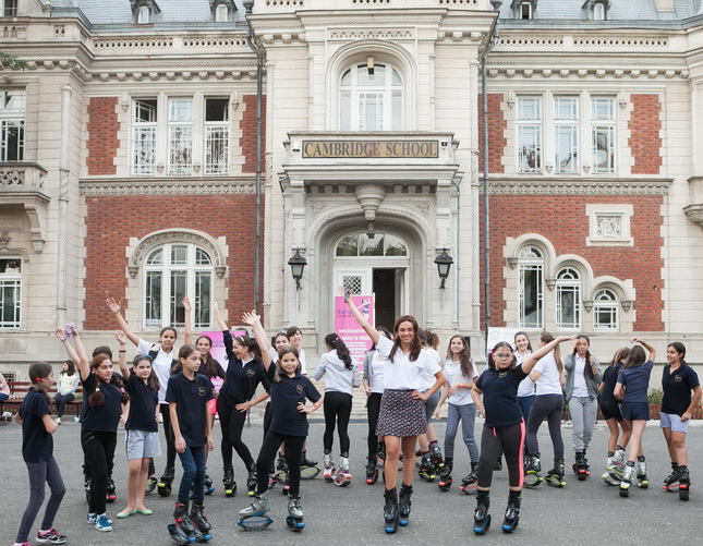 Diana Ştirbu a lanat programul Kangoo Jumps pentru copii alături de Ioana Ginghină şi Roxana Ciuhulescu
