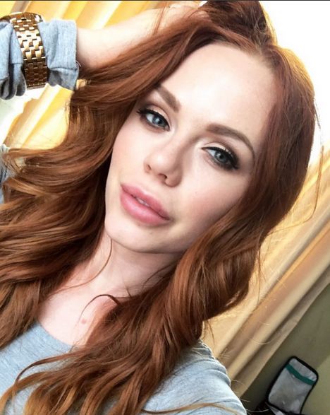 FOTO/ Actriţa din "Game of Thrones" care joacă în filme pentru adulţi şi a renunţat la Facultatea de Drept
