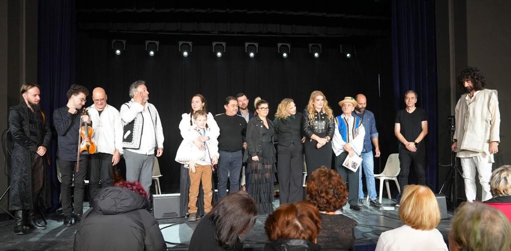 Invitați speciali la proiecția de Gală „De la Doină la Rembetiko – O rapsodie balcanică” . Cine a urcat pe scenă