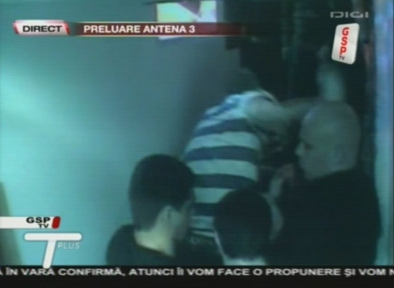 Filmul nopţii în care a murit Marian Cozma, povestit de un coechipier care a asistat la bătaie. ^”Se vedea sângele șiroind. Pedeapsa criminalilor e dată de Dumnezeu, nu de justiție”