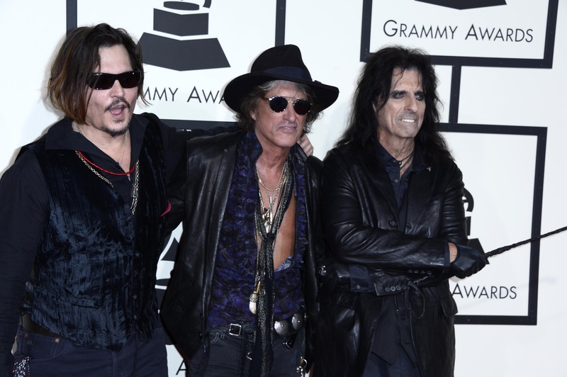 Johnny Depp, găsit inconștient într-o cameră de hotel din Budapesta. Trupa The Hollywood Vampires a anulat două concerte