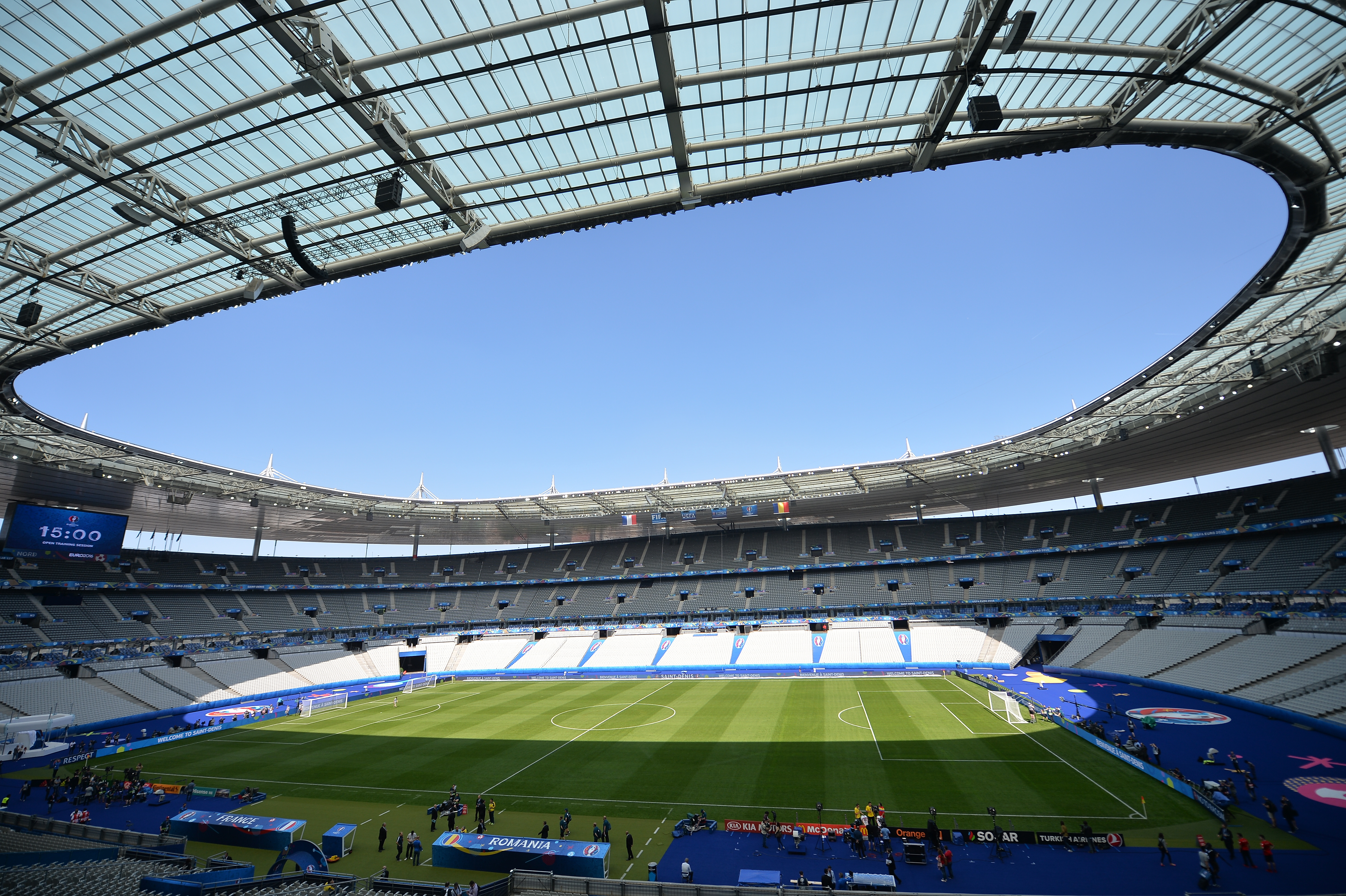 Euro 2016. Tricolorii au efectuat antrenamentul oficial pe Stade de France, ultimul înaintea meciului cu ”Les Bleus” (vineri, ora 22:00). Zâmbete și uimire / GALERIE FOTO și VIDEO