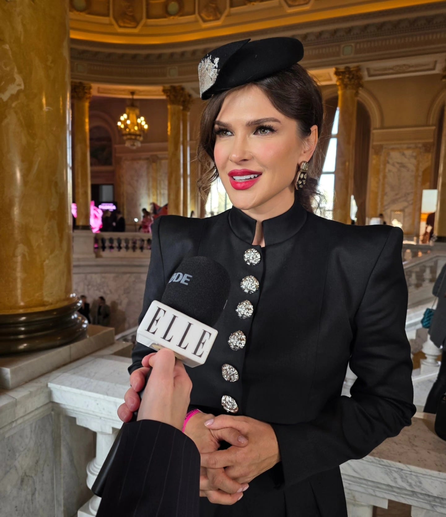 Monica Bîrlădeanu, răspuns pentru cei care au numit-o materialistă: „Măritată cu un bărbat cu private jet”. Care a fost primul ei job