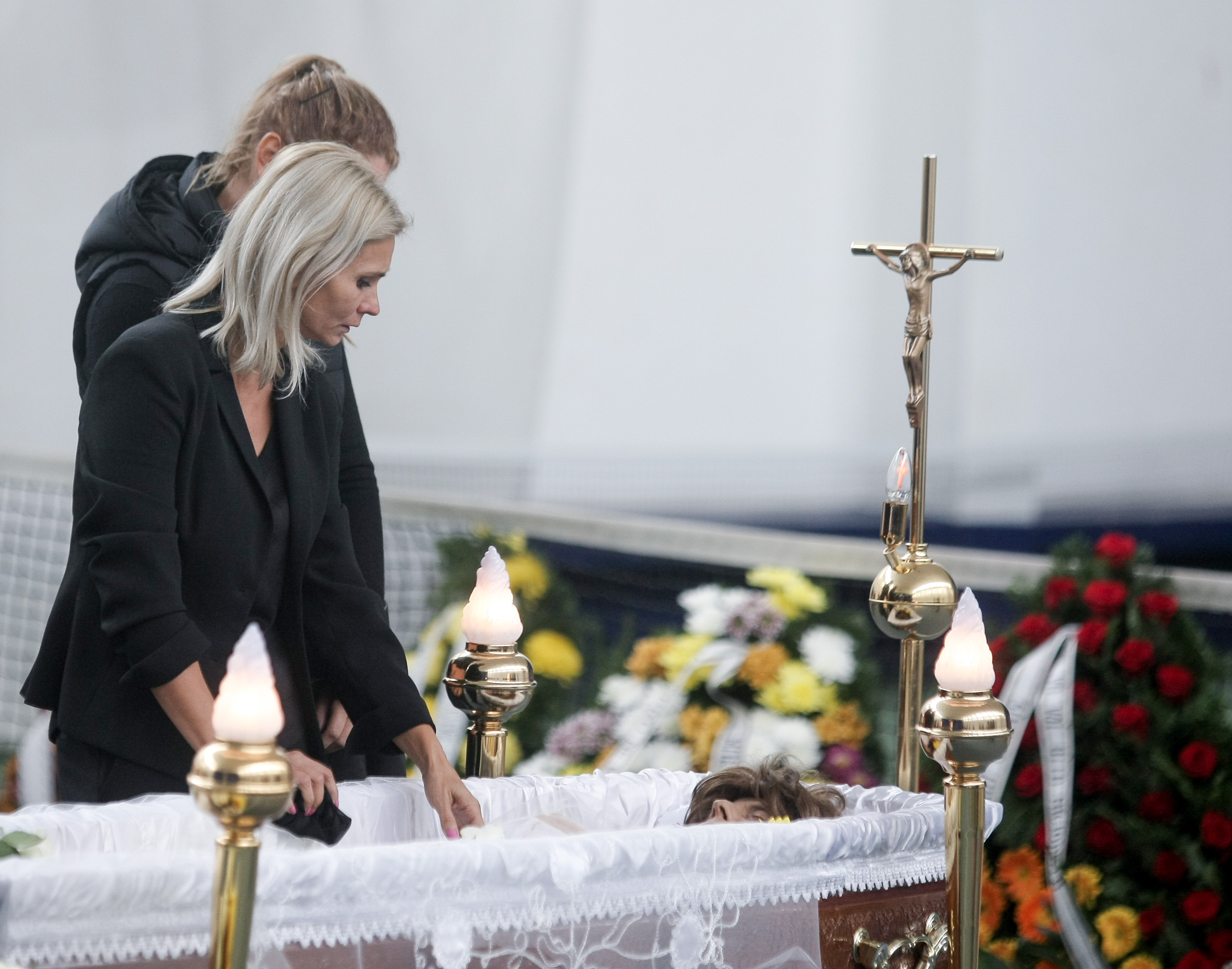 Lumea sportului și-a luat rămas bun de la Florența Mihai, cea care a descoperit-o pe Simona Halep și a antrenat-o pe Irina Begu. ^Mesaje emoționante de la cele două sportive pentru fosta mare jucătoare și antrenoare / FOTO