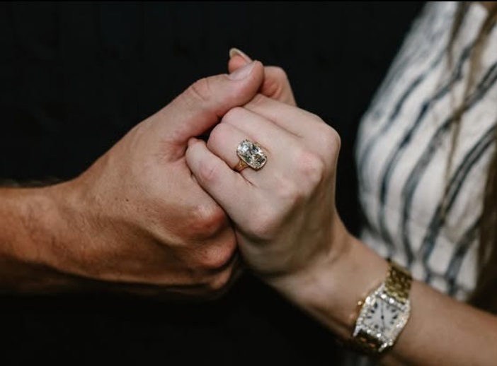 Cât de scumpă e vila pe care Taylor Swift și Travis Kelce vor să o cumpere. Proprietatea e impresionantă, conacul are și studio de înregistrare