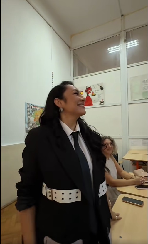 Întâlnirea emoționantă de care a avut parte Andra. Cu cine s-a revăzut după 20 de ani artista: „Mi-a fost dor de ei și de atmosfera aceea unică”