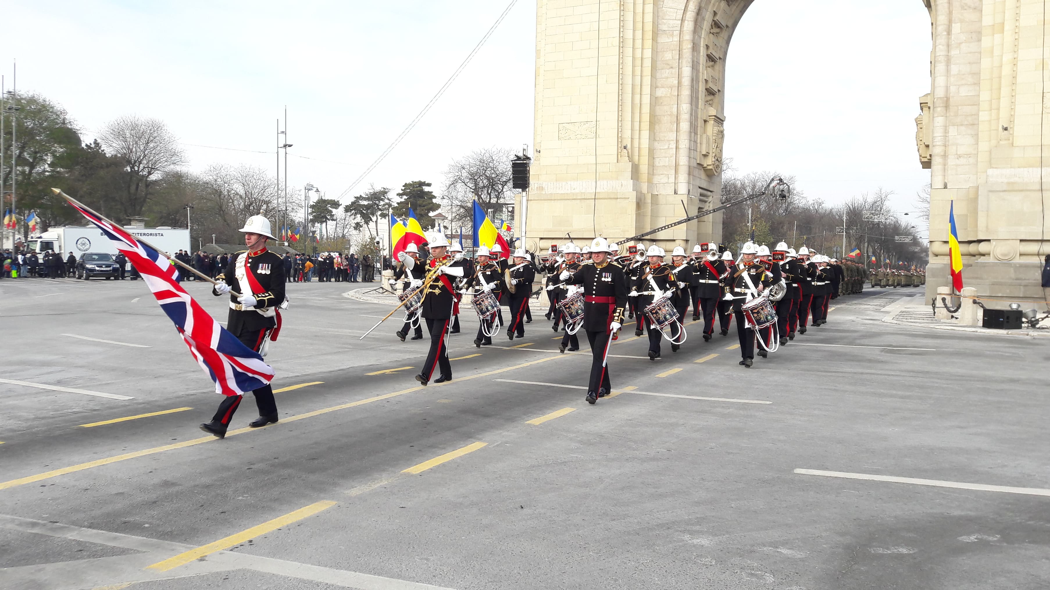 FOTO&VIDEO| La mulți ani, România! Parada militară de 1 Decembrie de la București s-a încheiat
