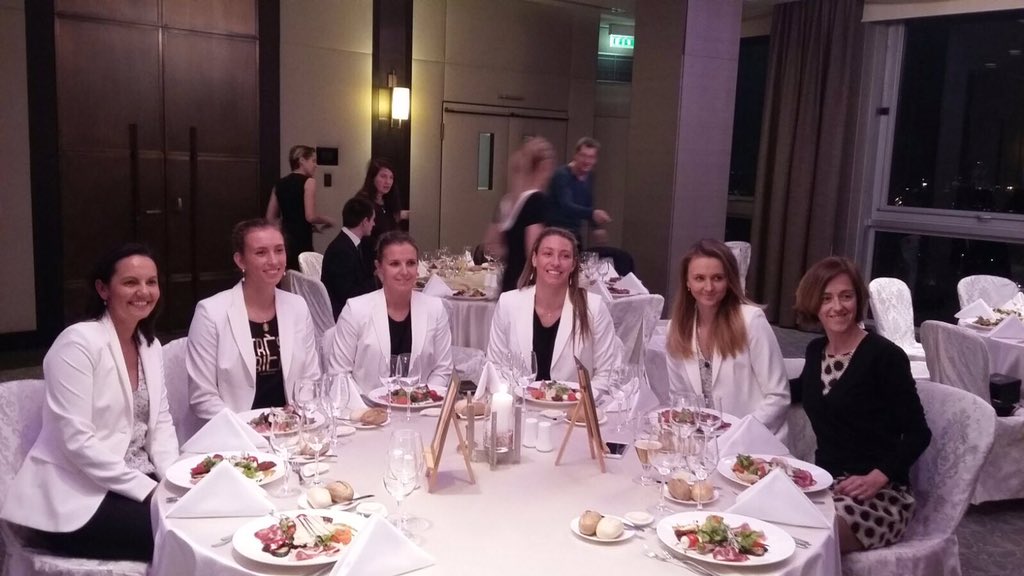 Tricolorele din echipa de Fed Cup au fost foarte elegante la dineul oficial diniantea meciului cu Belgia