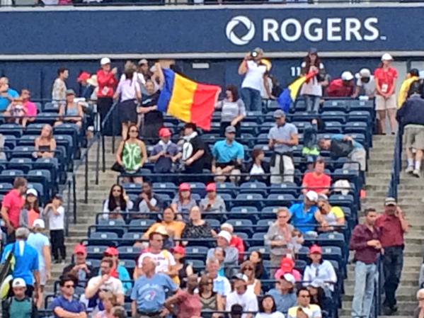 Comentatorii străini sunt șocați de numărul mare de români care o încurajează pe Simona Halep în Canada: ^”Este cea mai iubită jucătoare de tenis a lumii”! GALERIE FOTO
