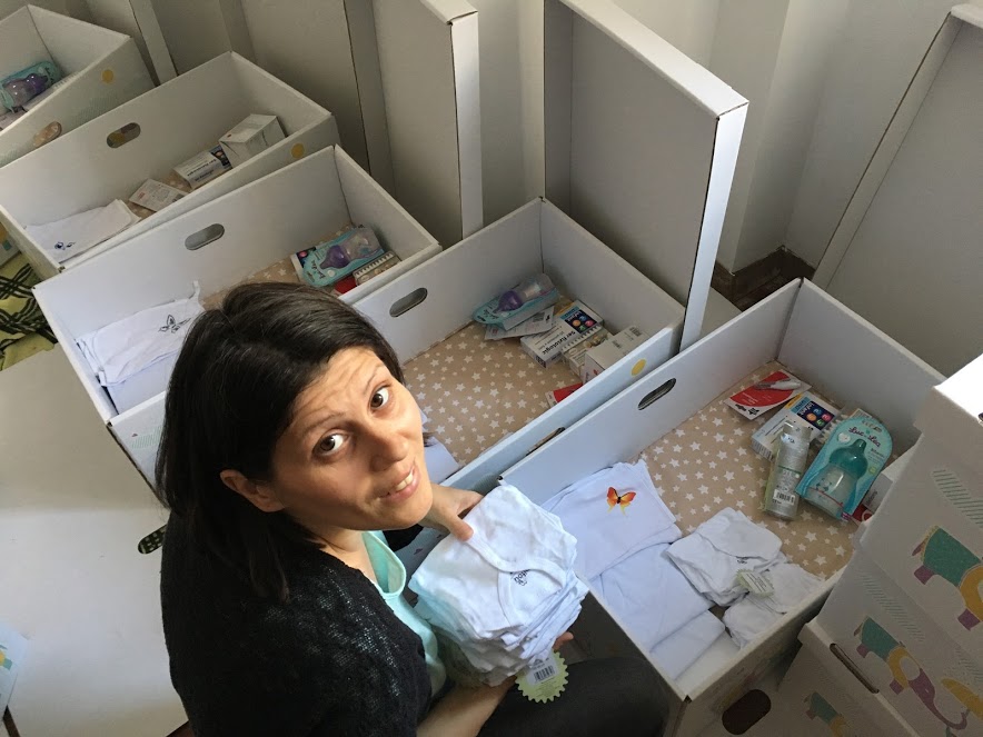 Marinela Rață Panaite, jurnalista care a adus în România ”cutia pentru bebeluși”. Modelul finlandez care poate salva viața nou-născutului!