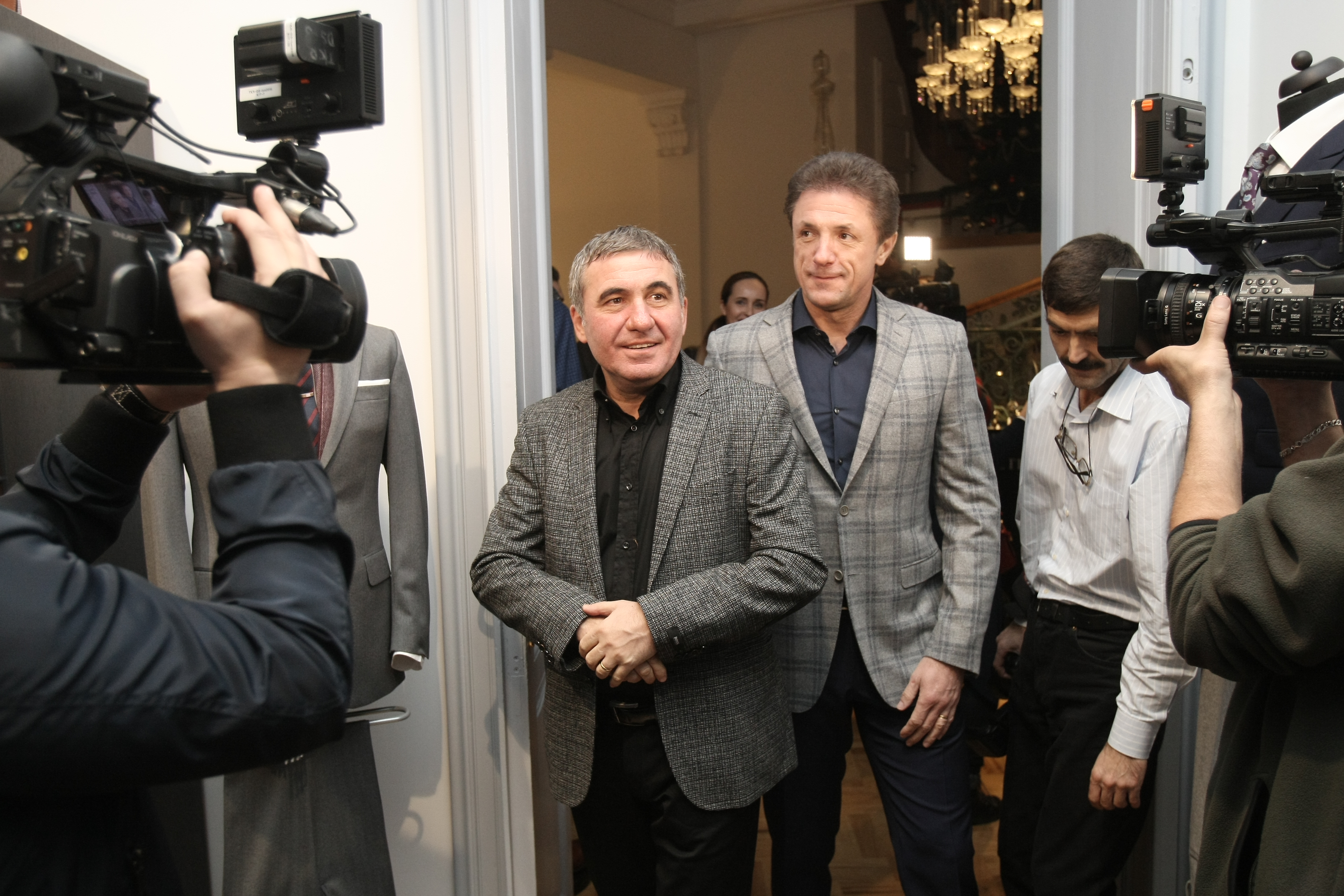 Alimentul pe care Gică Popescu nu-l mai consumă de un an: „M-am luat după Gică Hagi”. Ce au scos din meniu cei doi