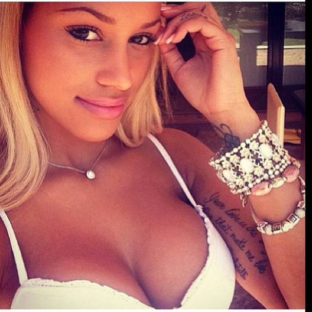 GALERIE FOTO / Fanny Neguesha, părăsită de Balotelli?