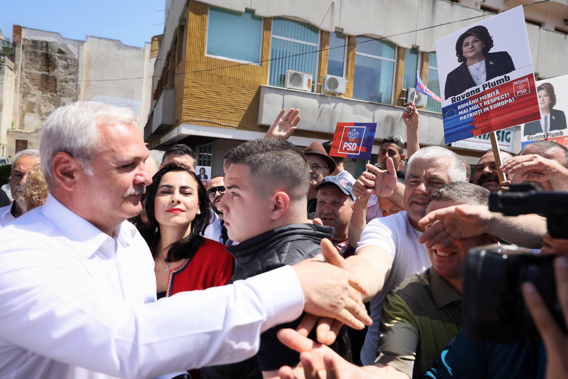 VIDEO | Miting PSD la Târgoviște. Liviu Dragnea: "Vom continua indiferent de piedicile puse de aceşti securişti nemernici! Nu renunţ!"
