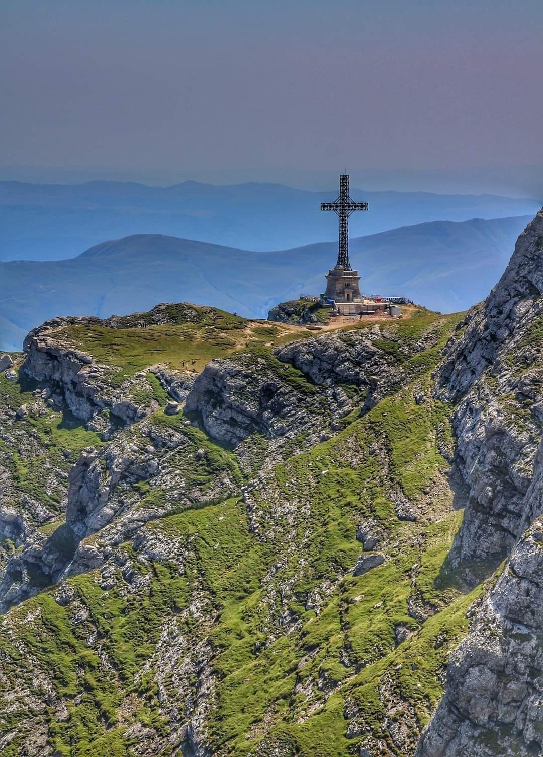 Monumentul Eroilor de pe Caraiman, redeschis circuitului turistic