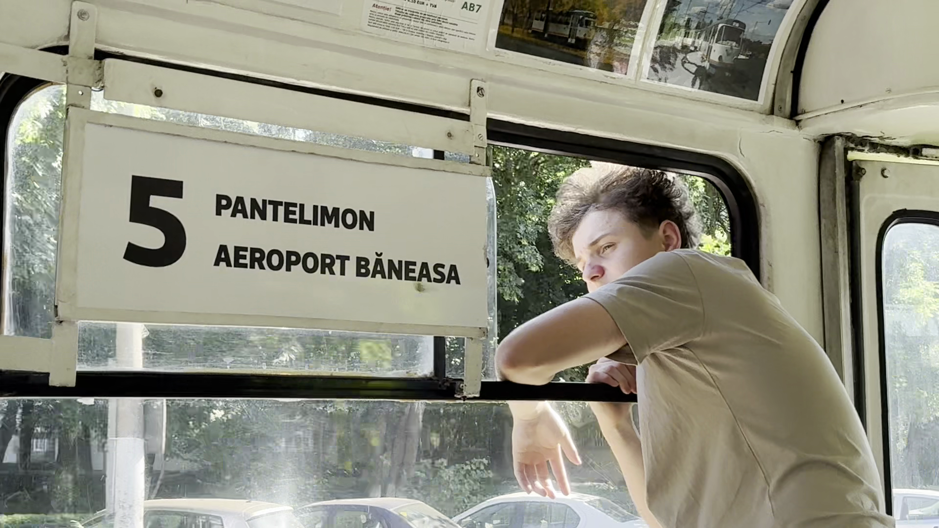 Am mers cu tramvaiul Tatra în drumul spre depou. După 53 de ani, garniturile își iau rămas-bun de la București