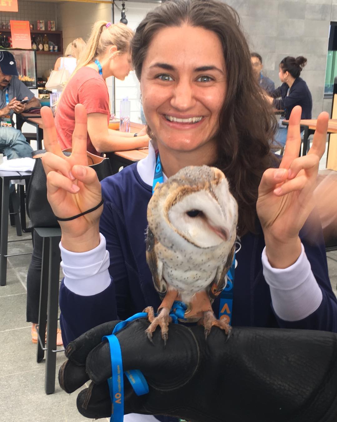 Monica Niculescu, Irina Bara şi Mihaela Buzărnescu s-au jucat cu un șarpe uriaș la Melbourne | GALERIE FOTO