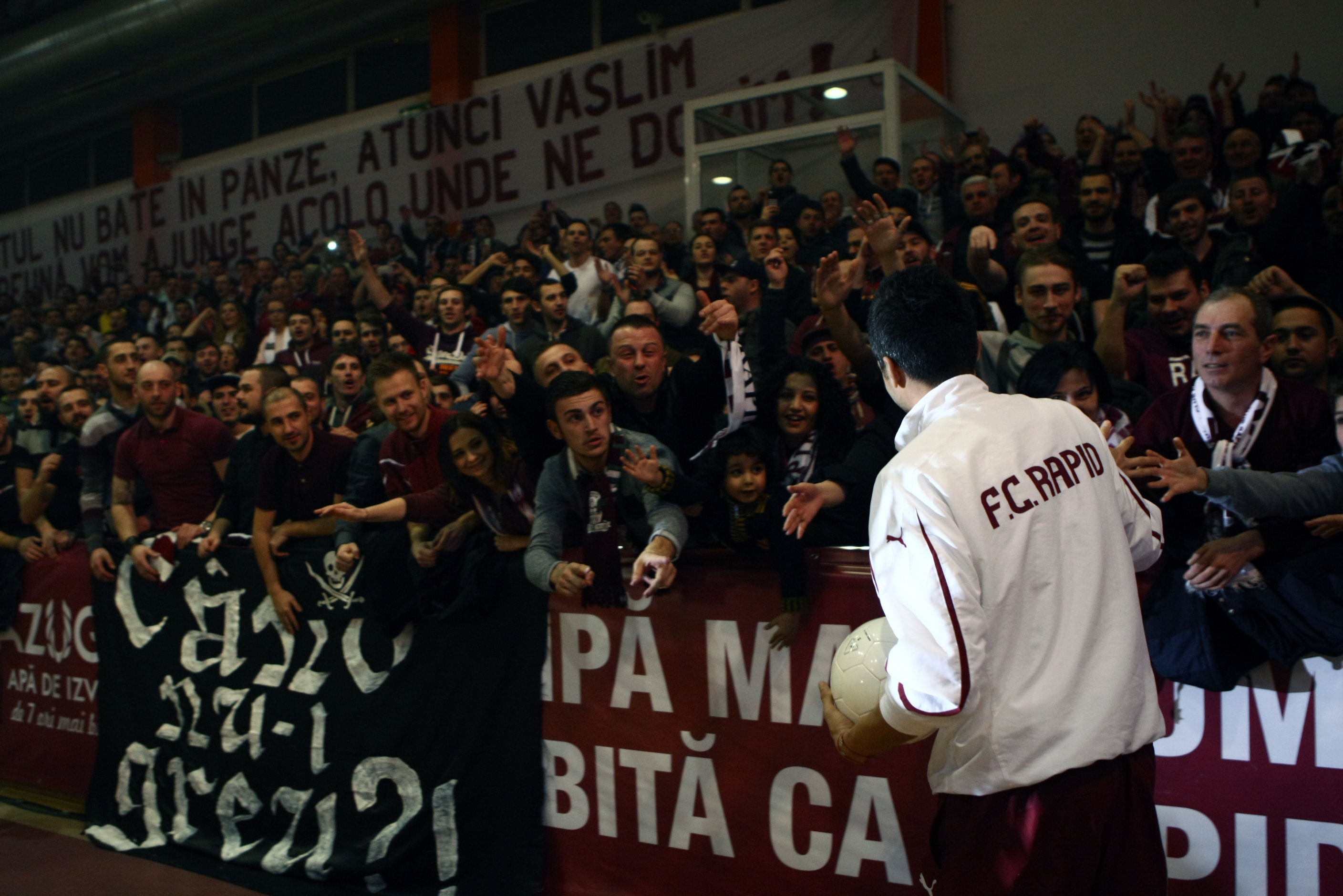 Rapid și-a prezentat lotul. Atmosferă senzațională creată de fani / FOTO