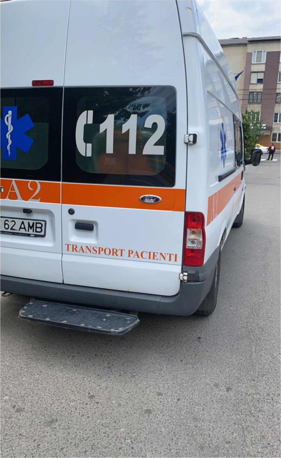 Medicii și personalul de la Salvare din toată țara ne-au trimis imagini cu ambulanțele preistorice, cu un milion de kilometri la bord